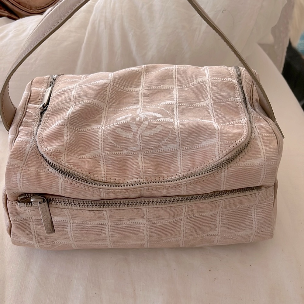 Chanel cosmetic case